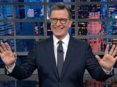Stephen Colbert inviabiliza seu próprio monólogo ao liderar o slogan ‘Sim, nós podemos’ de Obama em meio à escavação de Trump | Vídeo John Stewart