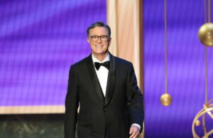 Stephen Colbert vai da madrugada para ‘O Senhor dos Anéis’: apresentador definido para co-escrever o roteiro do novo filme Stephen Colbert vai da madrugada para 'O Senhor dos Anéis': apresentador definido para co-escrever o roteiro do novo filme
