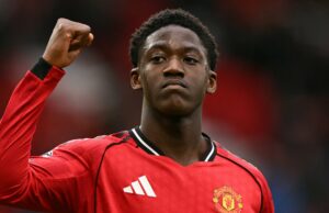 Steven Gerrard faz a previsão de Kobbie Mainoo depois que a estrela do Man Utd foi convocada para a seleção da Inglaterra Steven Gerrard faz a previsão de Kobbie Mainoo depois que a estrela do Man Utd foi convocada para a seleção da Inglaterra