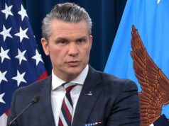 Submarino dos EUA afunda navio de guerra iraniano Submarino dos EUA afunda navio de guerra iraniano