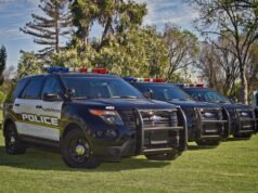 Suspeito procurado em assaltos residenciais em Pleasanton, onde casal agrediu com arma e adolescente com spray de pimenta Suspeito procurado em assaltos residenciais em Pleasanton, onde casal agrediu com arma e adolescente com spray de pimenta