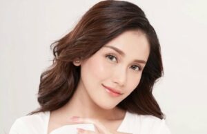 TERPOPULER: Ayu Ting Ting Reserva Tempat Buat Salat Ied, Jeni Rahmadial Diduga Dilabra Istri Sah TERPOPULER: Ayu Ting Ting Reserva Tempat Buat Salat Ied, Jeni Rahmadial Diduga Dilabra Istri Sah