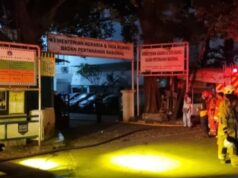 Tangani Kebakaran de Mampang, Gulkarmat Jaksel Pastikan Tak Ada Korban Jiwa Tangani Kebakaran de Mampang, Gulkarmat Jaksel Pastikan Tak Ada Korban Jiwa