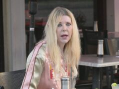 Tara Reid reaparece em Los Angeles meses depois que a investigação sobre sua alegação de consumo de álcool no hotel foi encerrada Tara Reid reapareceu publicamente pela primeira vez desde que a investigação sobre as alegações de que ela foi drogada secretamente em um bar de hotel foi encerrada há três meses.