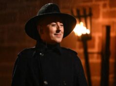 Temporada civil de ‘Os traidores’ atinge mais de 60 mil candidatos e eles ainda estão em busca de mais | Exclusivo os-traidores-alan-cumming-rob-rausch-peacock