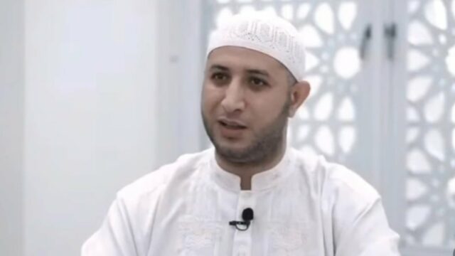 Terseret Kasus Pelecehan Sesama Jenis, Syekh Ahmad Al Misry: Pada Terseret Kasus Pelecehan Sesama Jenis, Syekh Ahmad Al Misry: Pada Makan Bangkai Saudaranya!