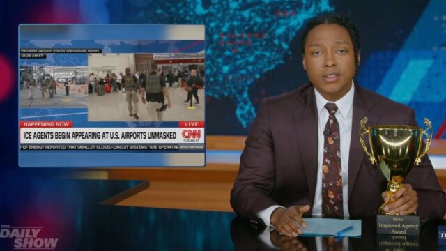 Mika Brzezinski e Joe Scarborough apresentam a edição de 24 de março de 2026 do 