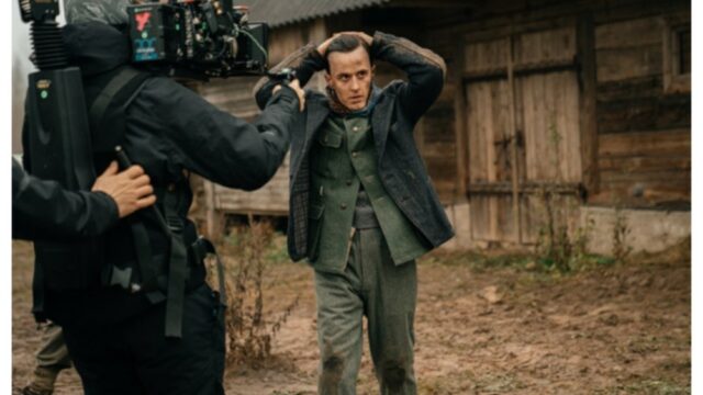 Thriller da Segunda Guerra Mundial 'The Traitor Within' sobre o notório colaborador nazista da Noruega 'Looks Evil in the Eye' - e estreia imagens BTS antes dos compradores da série Mania Upfront (EXCLUSIVO)
