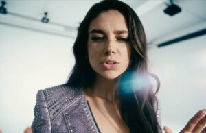 Tilly Norwood, gerada por IA, estreia em videoclipe sobre sua reação negativa: ‘I’m Not a Puppet’ | Vídeo Tilly Norwood, gerada por IA, estreia em videoclipe sobre sua reação negativa: 'I'm Not a Puppet' | Vídeo