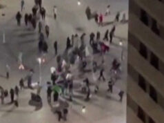 Tiros dispersam multidão durante as festividades do Ano Novo Persa em Teerã Tiros dispersam multidão durante as festividades do Ano Novo Persa em Teerã