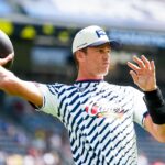 Tom Brady mostra um atletismo surpreendente ao lançar o primeiro touchdown desde 2023