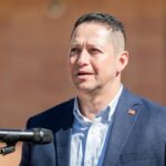 Tony Gonzales desiste da oferta de reeleição em meio a consequências do caso: declaração completa