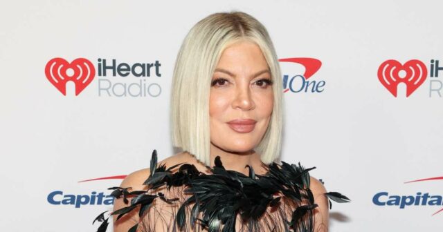 Tori Spelling aborda rumores horríveis de cirurgia plástica GettyImages-2249257849