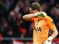 Tottenham substitui o goleiro Antonin Kinsky em 17 minutos na derrota por 2 a 5 na Liga dos Campeões Tottenham substitui o goleiro Antonin Kinsky em 17 minutos na derrota por 2 a 5 na Liga dos Campeões