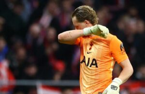 Tottenham substitui o goleiro Antonin Kinsky em 17 minutos na derrota por 2 a 5 na Liga dos Campeões Tottenham substitui o goleiro Antonin Kinsky em 17 minutos na derrota por 2 a 5 na Liga dos Campeões