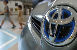 Toyota Singgung Harga Rp200 Jutaan dalam Tender Pikap Agrinas Toyota Singgung Harga Rp200 Jutaan dalam Tender Pikap Agrinas