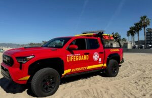 Toyota assume o papel principal em ‘Baywatch’ da Fox por meio de um pacto publicitário que revisa carros camafeus na TV aberta (EXCLUSIVO) Toyota assume o papel principal em 'Baywatch' da Fox por meio de um pacto publicitário que revisa carros camafeus na TV aberta (EXCLUSIVO)