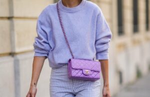 Trabalhei em uma boutique: 17 suéteres de primavera da Amazon que se parecem com nossos mais vendidos Jaqueta Barn, sapatos rosa, jeans e bolsa de ombro verde sálvia