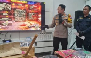 Tragedi Situbondo Terkuak! Suami Diduga Habisi Istri e Anak Sambung, Lalu Bunuh Diri de Kamar Mandi Tragedi Situbondo Terkuak! Suami Diduga Habisi Istri e Anak Sambung, Lalu Bunuh Diri de Kamar Mandi