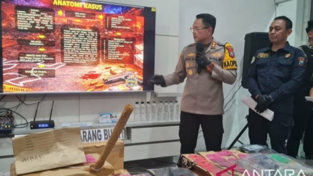 Tragedi Situbondo Terkuak! Suami Diduga Habisi Istri e Anak Sambung, Lalu Bunuh Diri de Kamar Mandi
