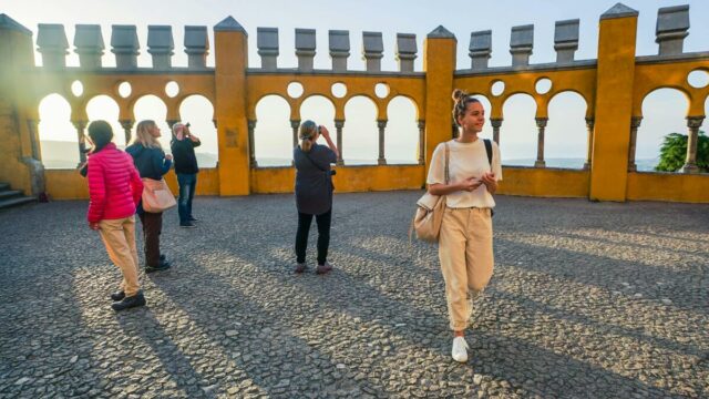 Transforme sua próxima viagem em uma experiência cultural falando o idioma
