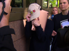 Trauma de mulher depois que estudante a filmou no banheiro Bao Phuc Cao