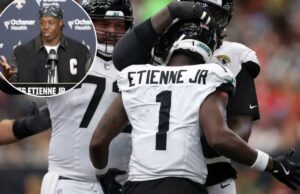 Travis Etienne quer que você saiba que estamos dizendo o nome dele de maneira errada Travis Etienne nº 1 do Jacksonville Jaguars é parabenizado pelos companheiros após marcar um touchdown