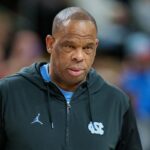 Treinador da NBA surge como favorito para substituir Hubert Davis na UNC