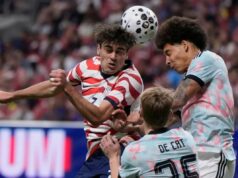 Três coisas para assistir no amistoso da USMNT para a Copa do Mundo contra Portugal Gio Reyna (7), dos Estados Unidos, luta por uma cabeçada com o belga Nathan De Cat (25) durante o segundo tempo de um amistoso internacional de futebol, sábado, 28 de março de 2026, em Atlanta.