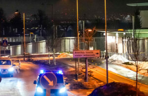 Três irmãos iraquianos presos por suposto atentado terrorista à embaixada dos EUA na Noruega Três irmãos iraquianos presos por suposto atentado terrorista à embaixada dos EUA na Noruega