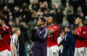 Três perguntas para os fãs do Man Utd responderem após a primeira derrota de Michael Carrick Três perguntas para os fãs do Man Utd responderem após a primeira derrota de Michael Carrick