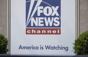 Tribunal rejeita processo de rescisão injusta do ex-produtor da Fox News Tribunal rejeita processo de rescisão injusta do ex-produtor da Fox News