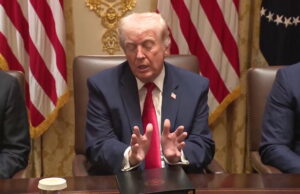 Trump, 79 anos, humilhado com nota brutal da comunidade sobre seu ‘teste cognitivo’ Yahoo news home