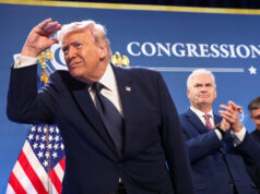 Trump afirma que o Irão planeava ‘tomar o Médio Oriente’ antes dos EUA atacarem Trump afirma que o Irão planeava 'tomar o Médio Oriente' antes dos EUA atacarem