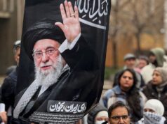 Trump alerta sobre ‘células adormecidas’ iranianas enquanto Canadá é acusado de abrigar agentes do regime Trump alerta sobre 'células adormecidas' iranianas enquanto Canadá é acusado de abrigar agentes do regime