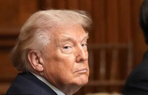 Trump ataca novamente os aliados da OTAN “que não respondem” e diz que eles “engrenariam rapidamente” se ele “acabasse com o Irão” e lhes entregasse o Estreito de Ormuz Donald Trump atacou os seus aliados da OTAN “não responsivos” ao afirmar que eles “engrenariam rapidamente” se “acabassem com o Irão”