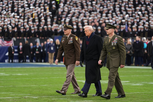 O CEO da Skydance Media, David Ellison, comparece à estreia de 