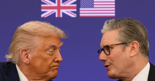 Trump critica Reino Unido por “finalmente” considerar a implantação de porta-aviões
