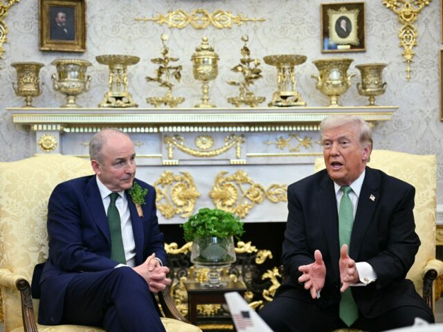 Trump diz que EUA não “precisam” de ajuda no Estreito de Ormuz, apesar do apelo
