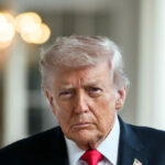 Trump diz que conversações “boas e produtivas” com o Irã provocam pausa nos ataques militares