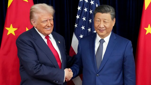 Trump diz que é uma ‘honra’ manter o Estreito de Ormuz aberto para a China e outros países

