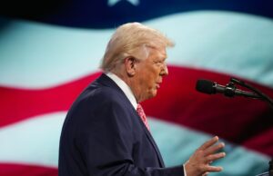 Trump diz que guerra EUA-Israel contra o Irã está criando um novo Oriente Médio Trump diz que guerra EUA-Israel contra o Irã está criando um novo Oriente Médio