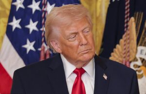 Trump diz que os EUA estão ‘destruindo totalmente’ o Irã enquanto emite ameaça assustadora de mais ações chegando HOJE O presidente dos EUA, Donald Trump, disse acreditar que o novo líder supremo iraniano, Mojtaba Khamenei, está “vivo de alguma forma”, apesar dos rumores de que ele morreu