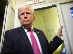 Trump diz que poderia “tomar o petróleo do Irã” e se gaba de que pode invadir a Ilha Kharg “facilmente”, à medida que o número de tropas dos EUA no Oriente Médio aumenta para 50.000 Donald Trump disse que poderia 'tomar o petróleo do Irã' e se gabou de que pode invadir a ilha de Kharg 'facilmente'