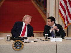 Trump diz que “todo o sistema educacional” pode falir sem soluções para esportes universitários Download app from appStore