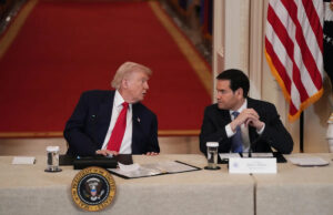 Trump diz que “todo o sistema educacional” pode falir sem soluções para esportes universitários Download app from appStore