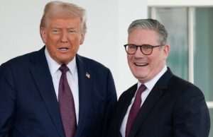Trump e Starmer concordam que o Estreito de Ormuz deve reabrir à medida que o conflito no Oriente Médio aumenta Trump e Starmer concordam que o Estreito de Ormuz deve reabrir à medida que o conflito no Oriente Médio aumenta