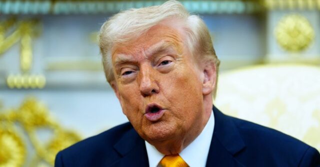 Trump estende prazo após Irã ameaçar atingir usinas do Golfo Trump estende prazo após Irã ameaçar atingir usinas do Golfo