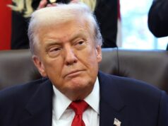 Trump participará de jantar de correspondentes na Casa Branca, encerrando boicote Trump participará de jantar de correspondentes na Casa Branca, encerrando boicote