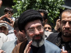 Trump rejeita filho de Ali Khamenei como sucessor iraniano e diz que ele precisa estar envolvido na escolha Trump rejeita filho de Ali Khamenei como sucessor iraniano e diz que ele precisa estar envolvido na escolha